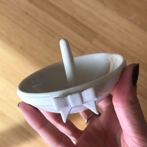 Kate Spade Lenox white bow Ring / Jewlery holder